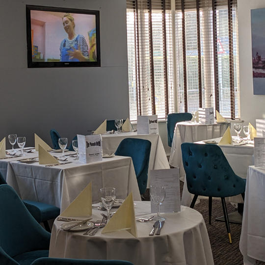 Restaurant The Plough Hotel